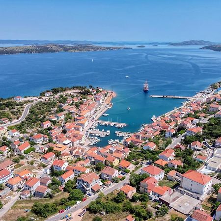 Holiday House With A Parking Space Sali, Dugi Otok - 8138 Bagian luar foto